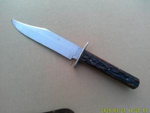 Jonathan Crookes  Bowie style Fixed blade Sheffield England Heart & Pistol