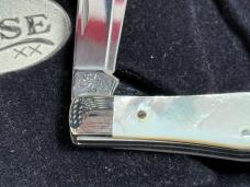 CASE XX USA 2001 SMALL COKE BOTTLE 8225 1/2 SS PEARL HANDLE COCA COLA CHRISTMAS 1 OF 500 #402