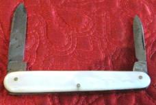 KEEN KUTTER 2 blade  Pen Knife w/Pearl scales 3 1/8" closed
