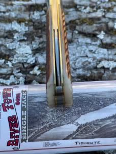 GEC TIDIOUTE ** 862125 ANTIQUE AMBER JIGGED BONE RIVER TOWN SINGLE JACK