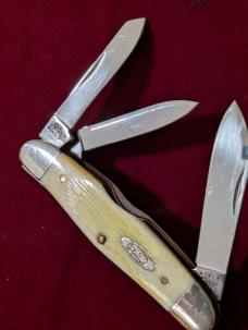 CASE HUMPBACK WHITTLER