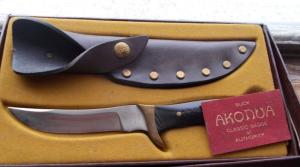 Buck USA Akonua Knife with Box 
