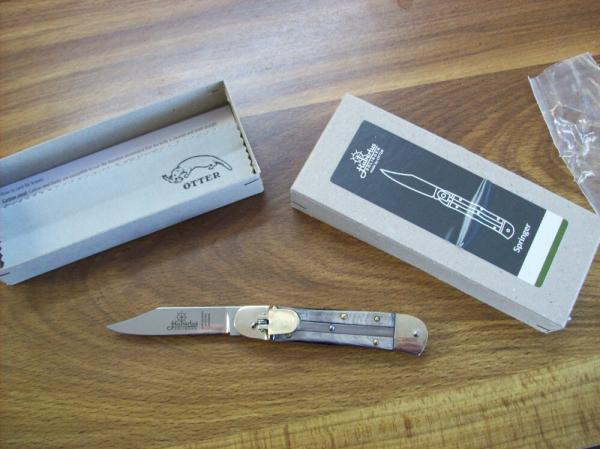 Hubertus Knife Solingen, Germany Small 08 Rare Brazilian Horn 5 3/4 " Open Lilyput NIB Hubertus Knife Solingen, Germany Small 08 Rare Brazilian Horn 5 3/4 " Open Lilyput NIB