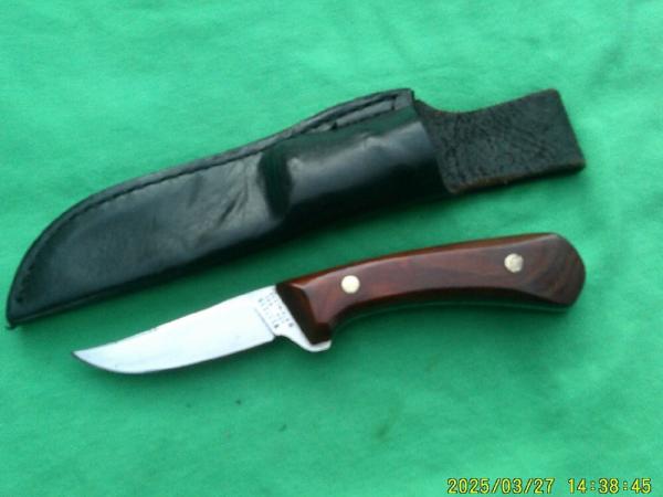 Western USA  W82 Skinning knife