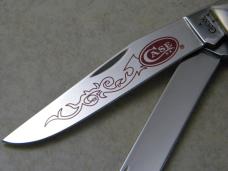 Case XX USA 3 Dot Red Scroll Stag 5254 Trapper Knife NIB