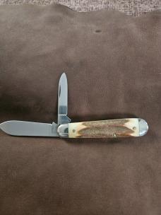 Queen bomber 2 blade stag jack 