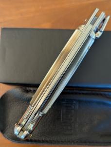 NIB AGA Campolin Old Style 21cm - 8" Birdbeak leverlock in Blonde Brazilian Horn 