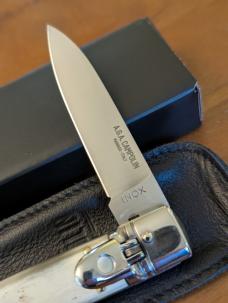 NIB AGA Campolin Old Style 21cm - 8" Birdbeak leverlock in Blonde Brazilian Horn 