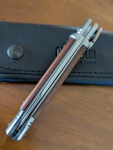 AKC Slimline Leverlock 20cm - 8” Rosewood Switchblade... Super snappy! 
