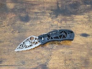 VINTAGE *RARE* SPYDERCO C35 Q SERRATED CUTOUT BLADE FOLDING KNIFE W/CLIP!