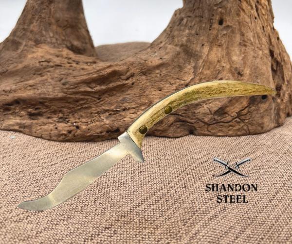 Custom Unique Handmade Carbon Steel Blade Antler Knife With Leather Sheath (C09) Custom Unique Handmade Carbon Steel Blade Antler Knife With Leather Sheath (C09)