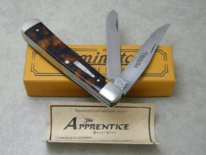 Remington Bullet 2002 R295T Tortoise Shell Trapper Knife in Box