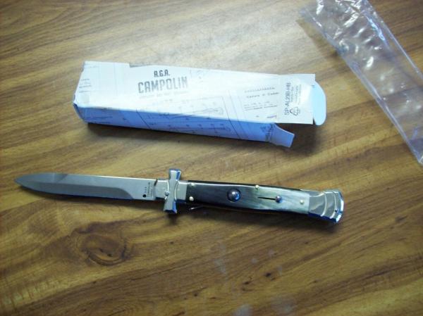 A. G. A. Campolin Maniago, Italy Maltese Cross Bayonet 9 Incher Lockback W/Brazilian Horn UNUSED! A. G. A. Campolin Maniago, Italy Maltese Cross Bayonet 9 Incher Lockback W/Brazilian Horn UNUSED!