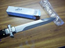 A. G. A. Campolin Maniago, Italy Maltese Cross Bayonet 9 Incher Lockback W/Brazilian Horn UNUSED!
