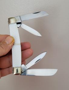  Marble's White River Pearl Large 4-blade Congress Knife with Pouch Model #125