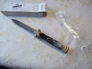 A. G. A. Campolin Maniago, Italy Maltese Cross Bayonet 9 Incher Lockback W/Brazilian Horn UNUSED!