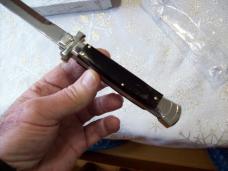A. G. A. Campolin Maniago, Italy Maltese Cross Bayonet 9 Incher Lockback W/Brazilian Horn UNUSED!