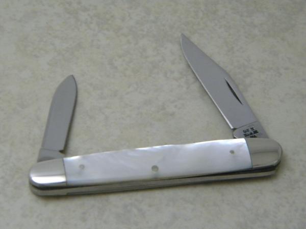 Case XX Stainless USA 2 Dot 1978 Pearl 82079 1/2 Sleeveboard Pen Knife Case XX Stainless USA 2 Dot 1978 Pearl 82079 1/2 Sleeveboard Pen Knife