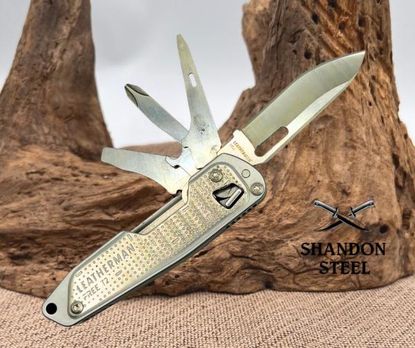 Leatherman FREE T2 Pocket Knife Multi-tool Screw Driver Bottle Opener (35) Leatherman FREE T2 Pocket Knife Multi-tool Screw Driver Bottle Opener (35)