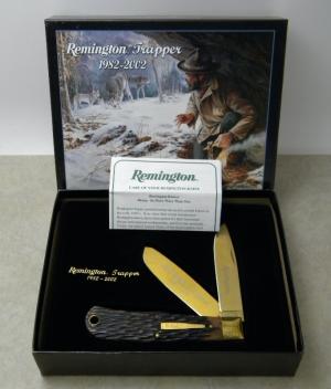 Remington USA 2002 R1123 Bone Gold Blade 20th Anniversary Trapper Knife in Box