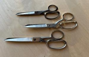 3 pair of vintage scissors. Cases Ace