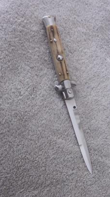 New 1990's Renzo Beltrame 9" stag horn Italian Stiletto