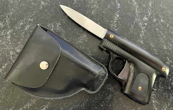 Vintage Pistol Switchblade Knife With Original Holster Sheath, France, Unused. Vintage Pistol Switchblade Knife With Original Holster Sheath, France, Unused.