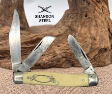SCHRADE SCRIMSHAW 1980 CARBON STEEL RACCOONS STOCKMAN KNIFE U.S.A. SC505 (127)