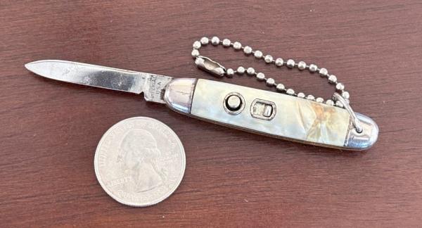 Imperial Jackomatic Keychain Switchblade Knife, Boat Bar Advertisement On Back Scale Imperial Jackomatic Keychain Switchblade Knife, Boat Bar Advertisement On Back Scale