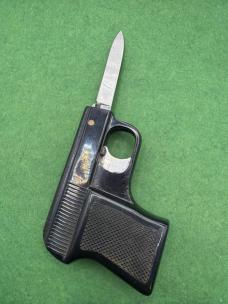Vintage gun switchblade