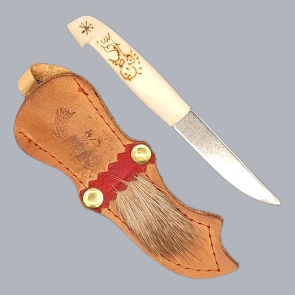 Vintage 1980s Finnish Miniature Lapinpuukko Puukko Knife Reindeer Horn #8678 Vintage 1980s Finnish Miniature Lapinpuukko Puukko Knife Reindeer Horn #8678