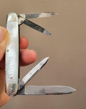 Rare 3 3/8" Curtin & Clarck Pearl Congress, Made in Germany