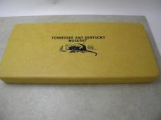 Frank Buster Germany Pearl Tenn. & Kentucky Muskrat Knives in New Display Box