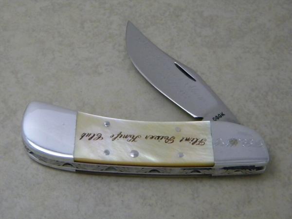 Ray Cook (Flint River Knife Club) 9th Annual Show Gold Lip Pearl Folding Knife Ray Cook (Flint River Knife Club) 9th Annual Show Gold Lip Pearl Folding Knife