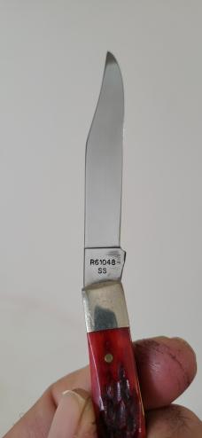 4 1/8"Case XX USA Red Bone R61048 SS  Slimline Trapper Farmers Jack Knife. 1985 