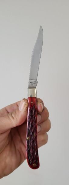 4 1/8"Case XX USA Red Bone R61048 SS  Slimline Trapper Farmers Jack Knife. 1985 