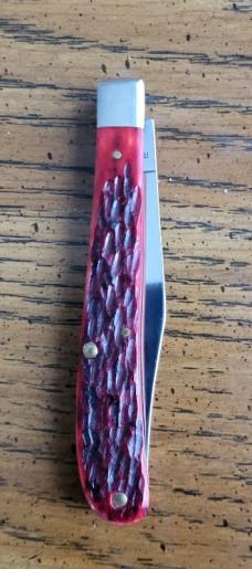 4 1/8"Case XX USA Red Bone R61048 SS  Slimline Trapper Farmers Jack Knife. 1985 