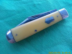 Vintage Remington  R-155 Yellow Reg Jack Knife