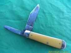Vintage Remington  R-155 Yellow Reg Jack Knife