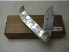 Case XX USA Shaw Leibowitz Pearl Buffalo Clasp Knife in Wooden Box