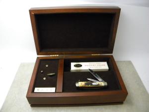 Case XX USA 1985 Roy Acuff Comm. Stag 5215 Gunstock Knife in Wooden Music Box