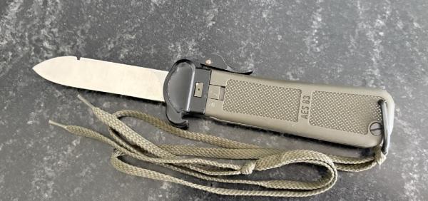 Eickhorn Paratrooper Out The Front (OTF) Gravity Knife, Germany, Unused Eickhorn Paratrooper Out The Front (OTF) Gravity Knife, Germany, Unused