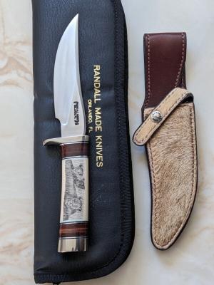Rare Ivory Randall 27 Scrimshaw LionessCubs by Hutch in 2001