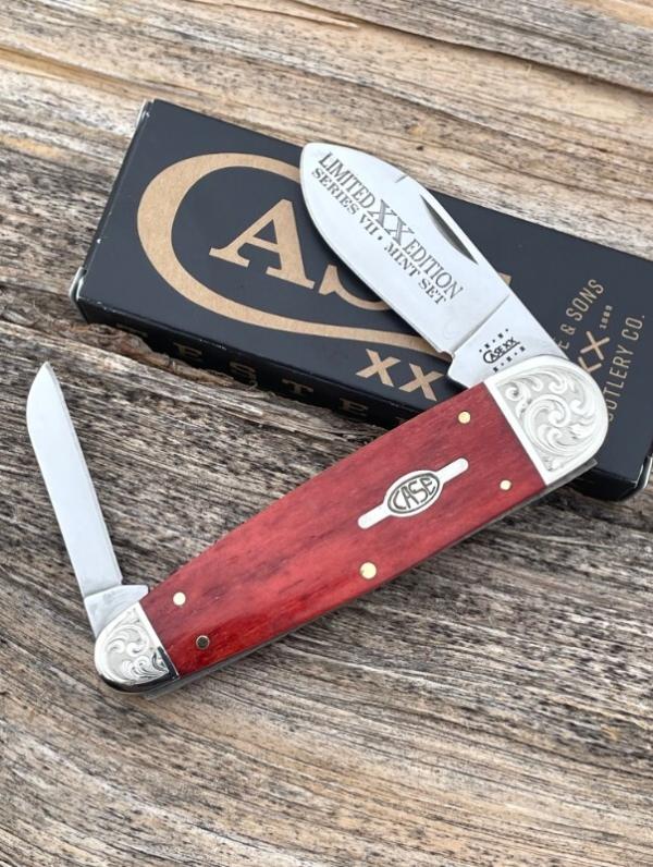 CASE XX ** 2000 LIMITED EDITION MINT SET SMOOTH RED BONE SLEEVEBOARD CASE XX ** 2000 LIMITED EDITION MINT SET SMOOTH RED BONE SLEEVEBOARD