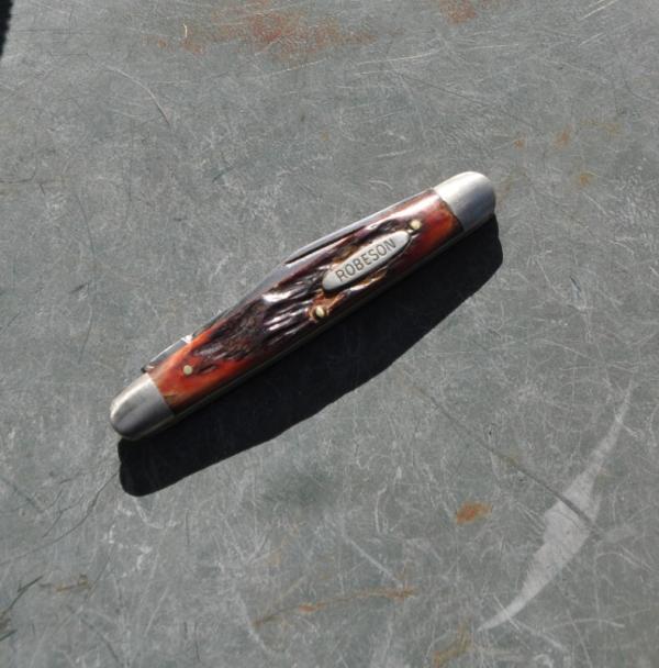 Robeson Suredge 622319 Jigged Red Bone 3" Closed Tight Factory Snap Not Mint Scarce Knife Robeson Suredge 622319 Jigged Red Bone 3" Closed Tight Factory Snap Not Mint Scarce Knife