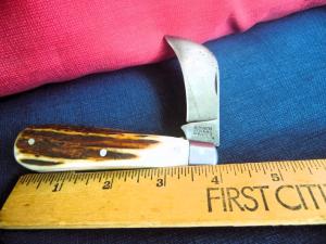 KUTMASTER HUGE STAG SCALES LINER LOCK HAWKBILL UTICA NY USA   