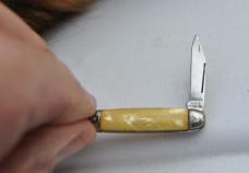 Imperial Knife Co. 1941 Factory Mint 1 1/2" Closed Cracked Ice 1 Blade Mirror Polished Cigar Shaped