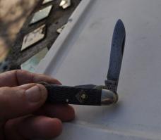 Boy Scout Camillus 1950's Jigged Blue Delrin 3 Blades Bail Used Brass Liners Nickel Bolsters