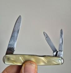 3 1/8" Vintage Whittler Knife, Camillus Cutlery Co., Camillus, NY, USA, c.1930s–1940s