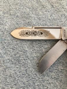 Vintage Robert Klass KISSING CRANE, 1977 NKCA , Canoe/Gunboat, 3-Blade, Pocket Knife - MINT